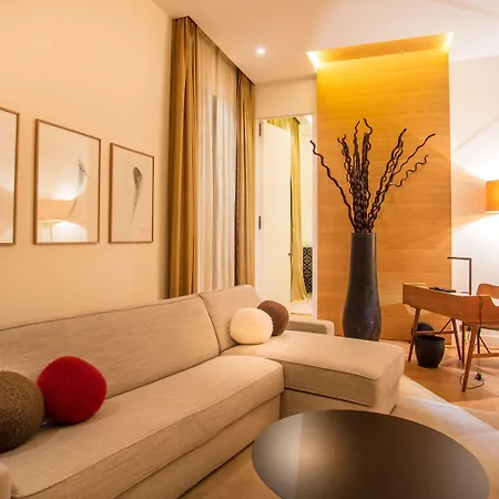 Marignan Champs-elysees Hotel