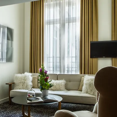 Marignan Champs-elysees 5* Paris