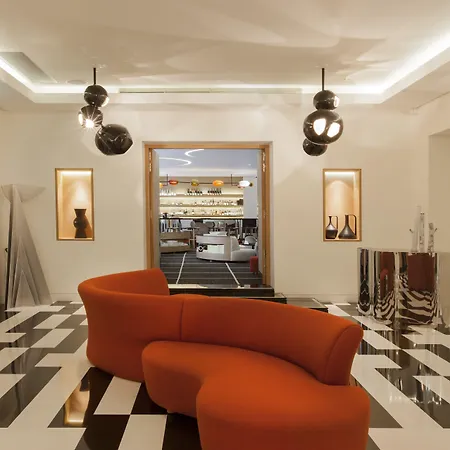 Marignan Champs-elysees Hotel 5*