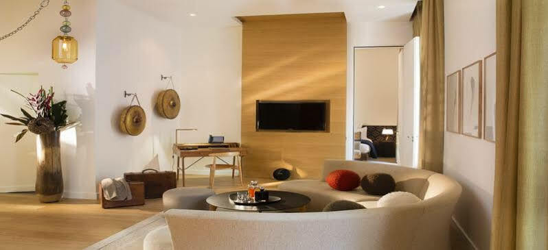 Hotel Marignan Champs-elysées Parigi