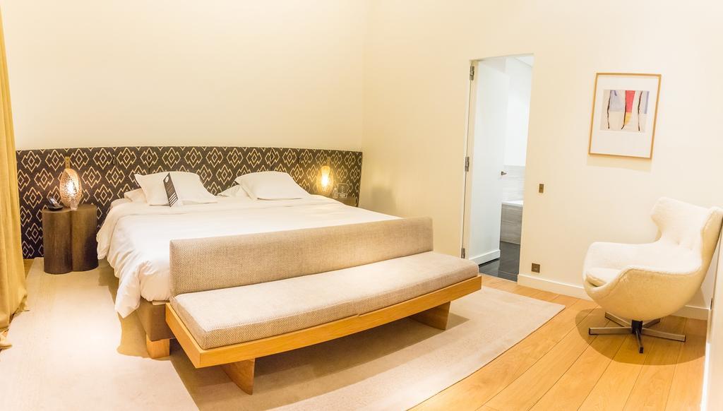 Hotel Marignan Champs-elysées Parigi